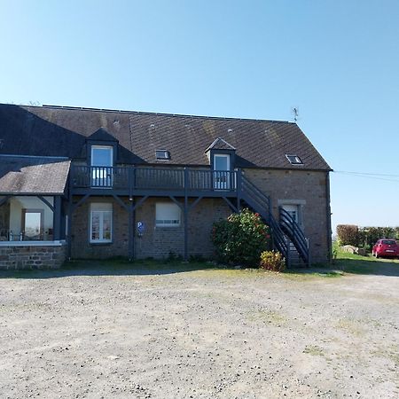 Studio Avec Vue Sur La Baie Avranches Exterior photo